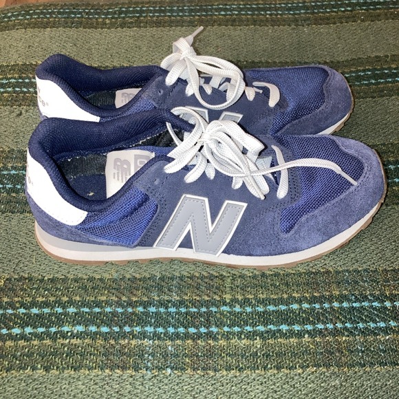 New Balance Other - Size 9 NB New Balance 500 Running Shoe Navy Gum Blue Excellent Condition